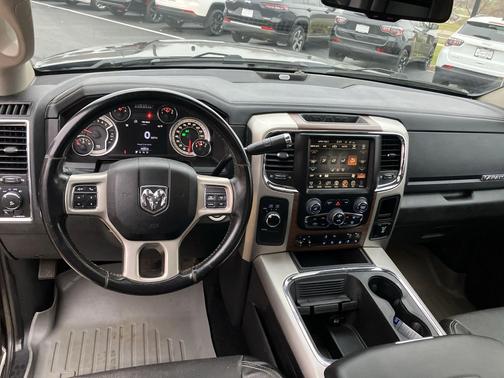 2016 RAM 2500 Laramie