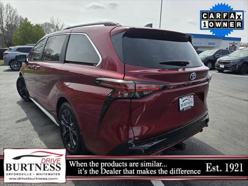 2023 Toyota Sienna XSE 7 Passenger