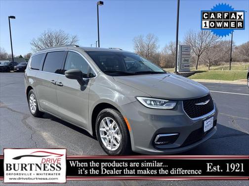 2022 Chrysler Pacifica Touring L