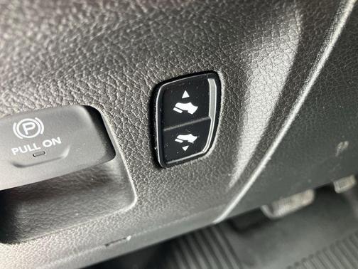 Flame Red Clearcoat 2019 RAM 1500 Rebel