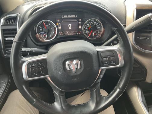 2022 RAM 2500 Laramie Crew Cab 4x4 6'4' Box