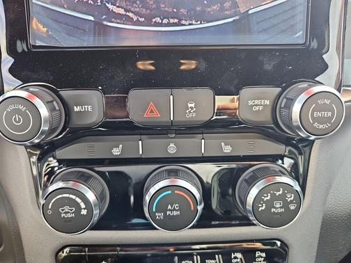 2025 RAM 2500 Big Horn Crew Cab 4x4 6'4' Box