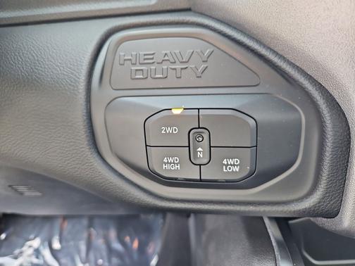 2025 RAM 2500 Big Horn Crew Cab 4x4 6'4' Box