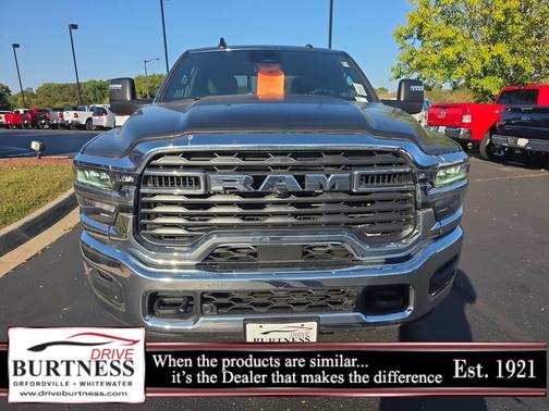 2025 RAM 2500 Big Horn Crew Cab 4x4 6'4' Box
