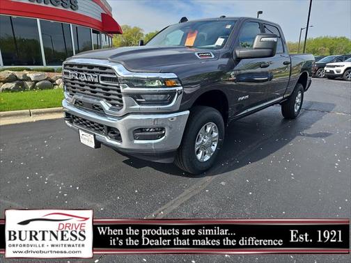 2025 RAM 2500 Big Horn Crew Cab 4x4 6'4' Box