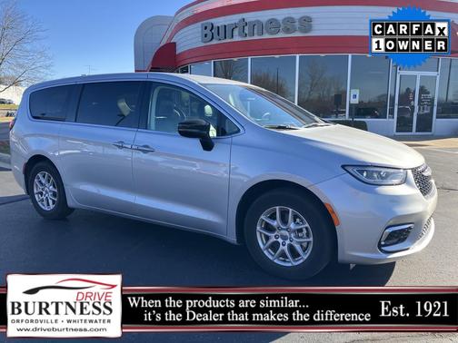 2024 Chrysler Pacifica Touring L