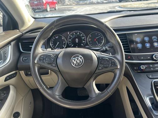 2017 Buick LaCrosse Essence