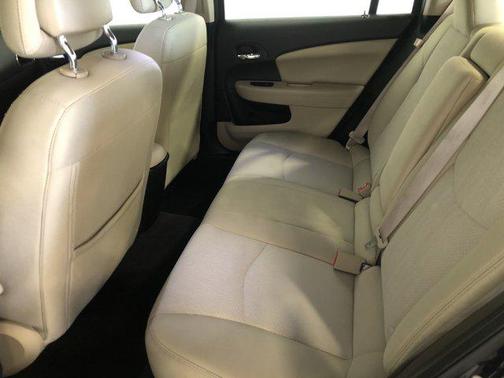 2012 Chrysler 200 Touring
