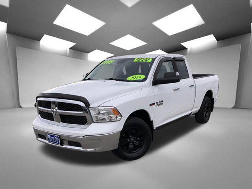 2016 RAM 1500 SLT