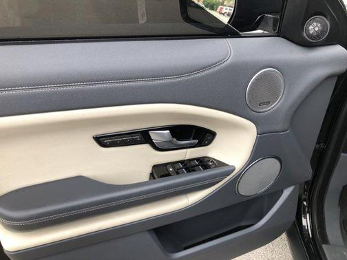 2018 Land Rover Range Rover Evoque SE Premium