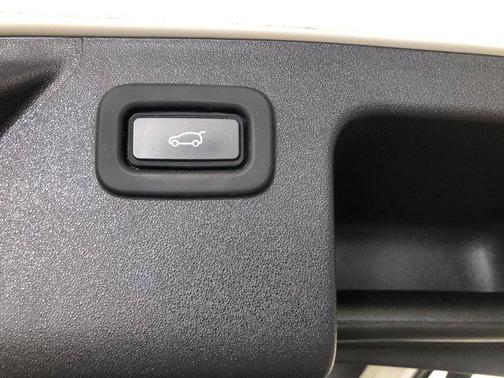2020 Land Rover Discovery Sport SE