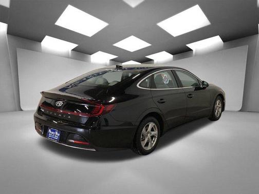 2022 Hyundai SONATA SE