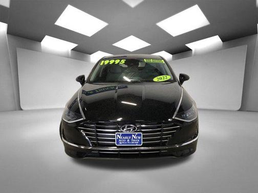 2022 Hyundai SONATA SE