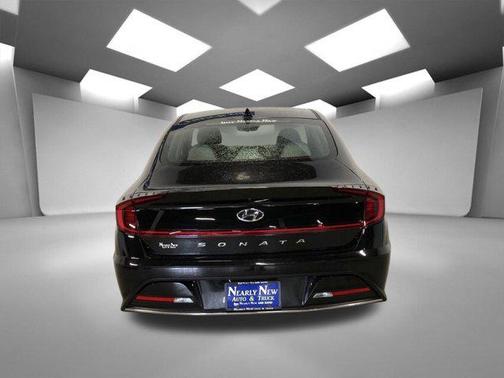 2022 Hyundai SONATA SE