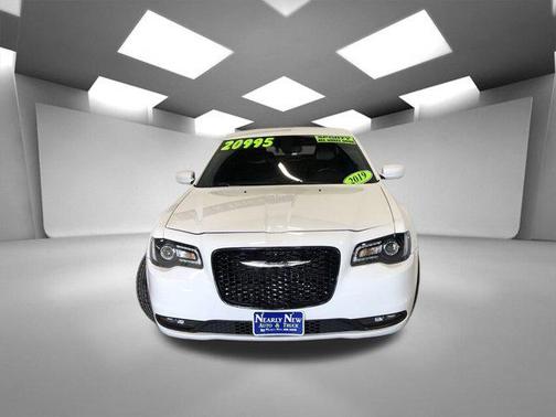 2019 Chrysler 300 S