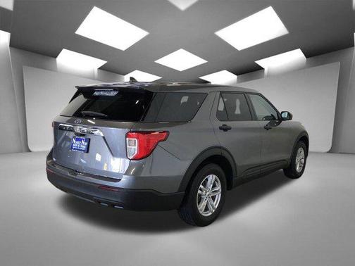 2022 Ford Explorer Base