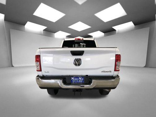 2021 RAM 2500 Tradesman Crew Cab 4x4 8' Box