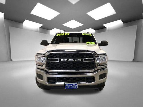 2021 RAM 2500 Tradesman Crew Cab 4x4 8' Box