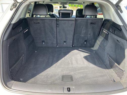 2018 Audi Q5 2.0T Premium Plus