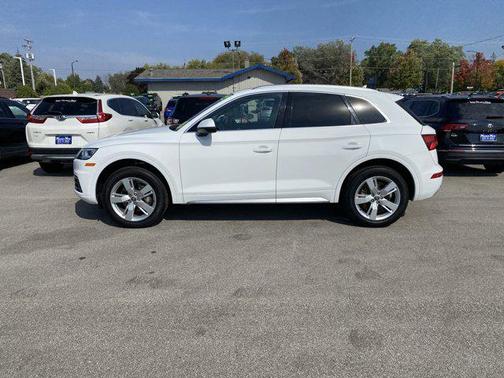 2018 Audi Q5 2.0T Premium Plus