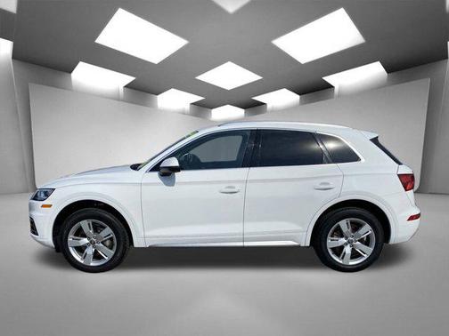 2018 Audi Q5 2.0T Premium Plus