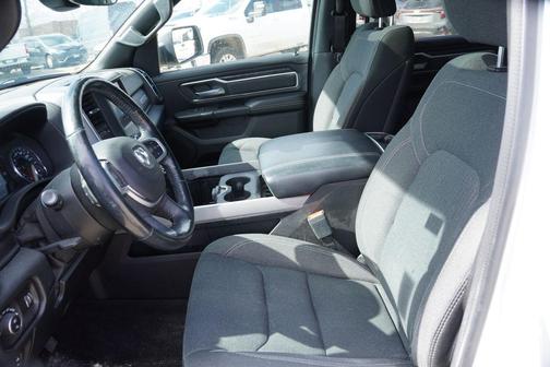 Bright White Clearcoat 2020 RAM 1500 Big Horn