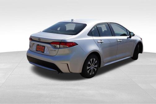 Classic Silver Metallic 2021 Toyota Corolla Hybrid LE
