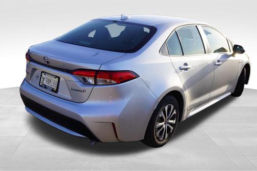 Classic Silver Metallic 2021 Toyota Corolla Hybrid LE