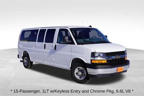 2025 Chevrolet Express 3500 LT