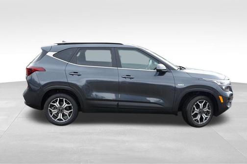 2023 Kia Seltos EX