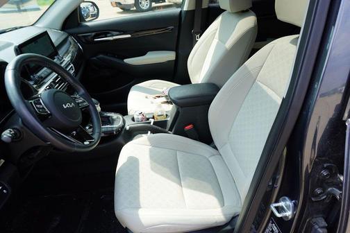 2023 Kia Seltos EX