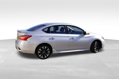 2016 Nissan Sentra SR