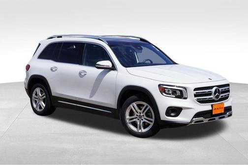 Digital White 2022 Mercedes-Benz GLB 250 Base 4MATIC