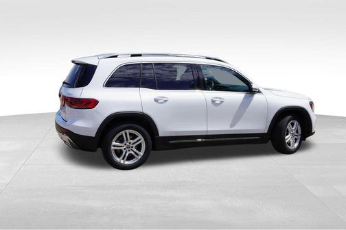 Digital White 2022 Mercedes-Benz GLB 250 Base 4MATIC