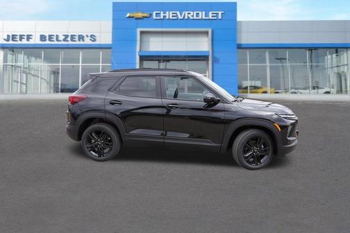 Mosaic Black Metallic 2026 Chevrolet Trailblazer LT