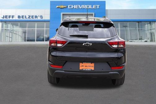 Mosaic Black Metallic 2026 Chevrolet Trailblazer LT