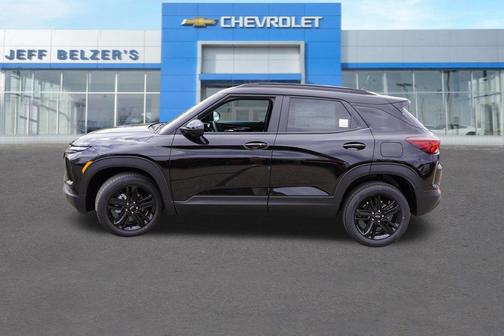 Mosaic Black Metallic 2026 Chevrolet Trailblazer LT