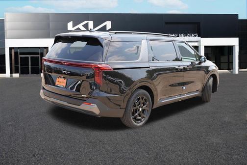 Aurora Black Pearl 2027 Kia Carnival SX Prestige