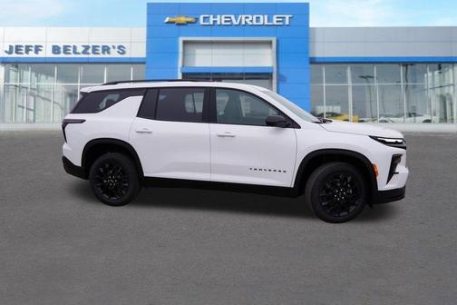 Summit White 2026 Chevrolet Traverse LT