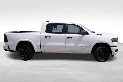 Bright White Clearcoat 2026 RAM 1500 Big Horn