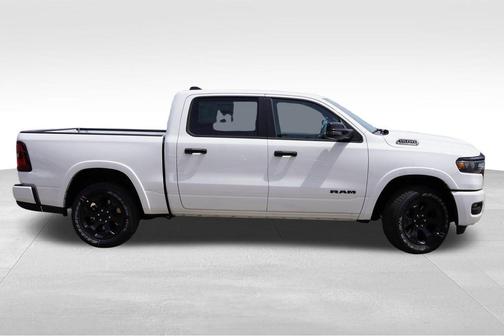 Bright White Clearcoat 2026 RAM 1500 Big Horn