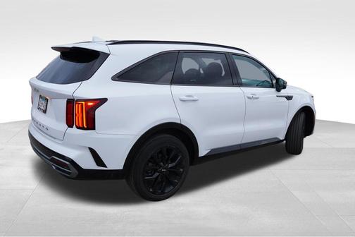 Glacial White Pearl 2022 Kia Sorento SX