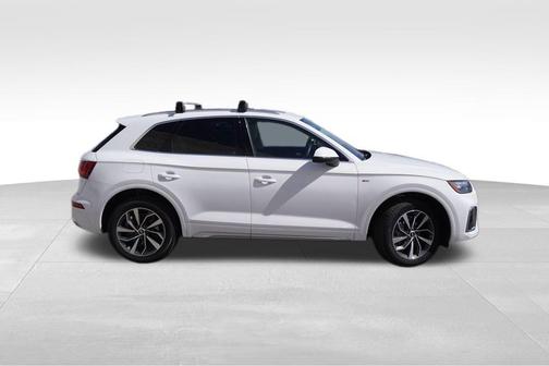 2024 Audi Q5 45 S line quattro Premium