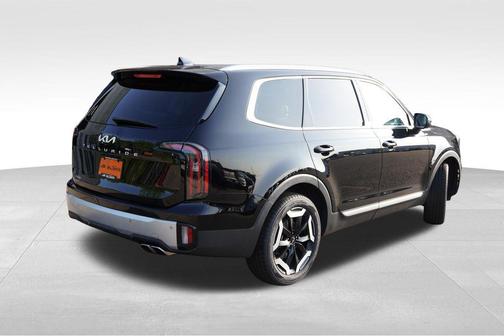 Ebony Black 2024 Kia Telluride EX