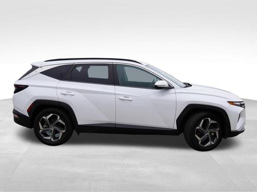 Quartz White 2022 Hyundai TUCSON SEL