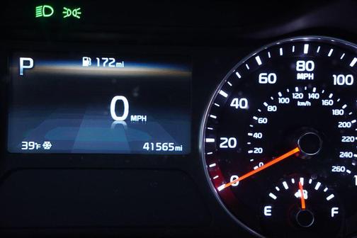 Snow White Pearl 2023 Kia Forte LXS