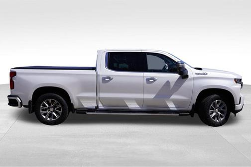 Iridescent Pearl Tricoat 2021 Chevrolet Silverado 1500 High Country