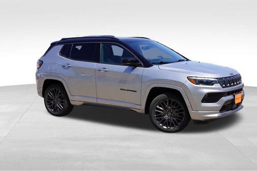 Billet Silver Metallic Clearcoat 2022 Jeep Compass Altitude