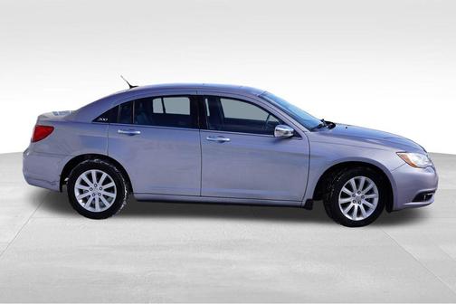 2013 Chrysler 200 Limited