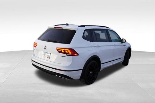 2021 Volkswagen Tiguan 2.0T SE R-Line Black